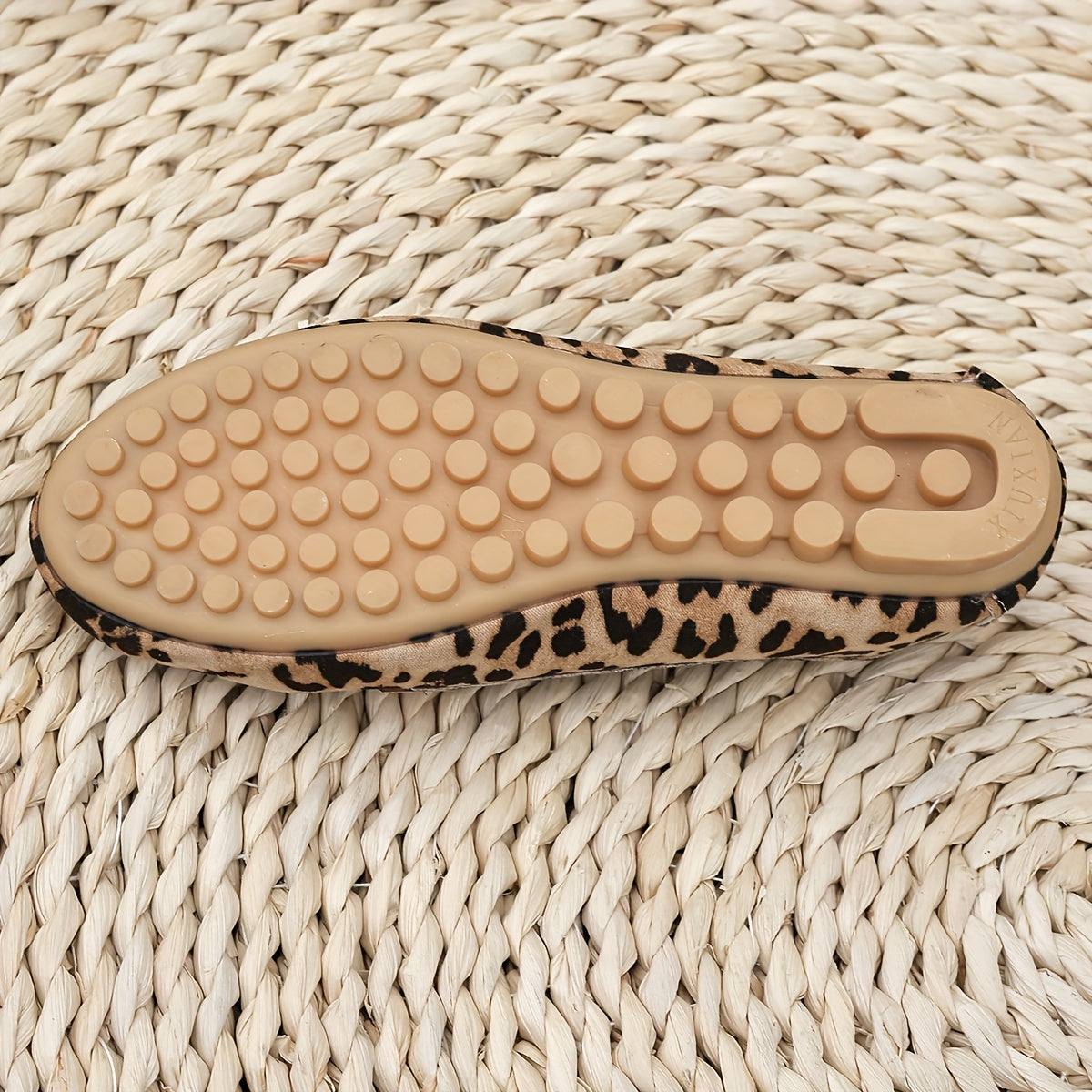Jaya | Soft leopard moccasins with a chic twist