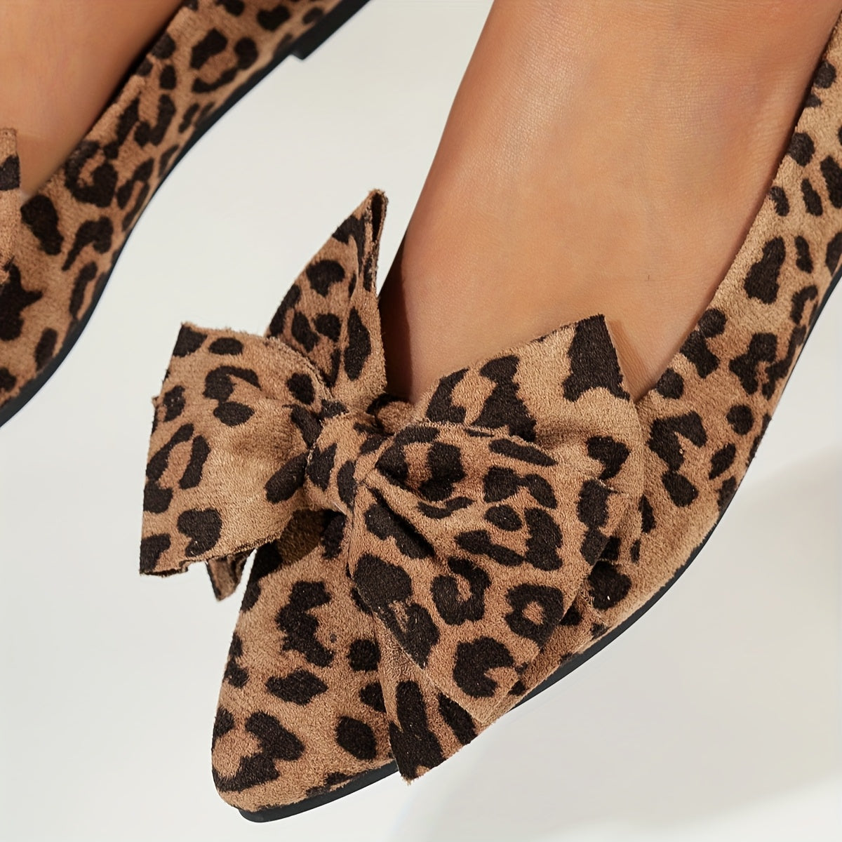 Lina | Ballerina with leopard print and playful bow