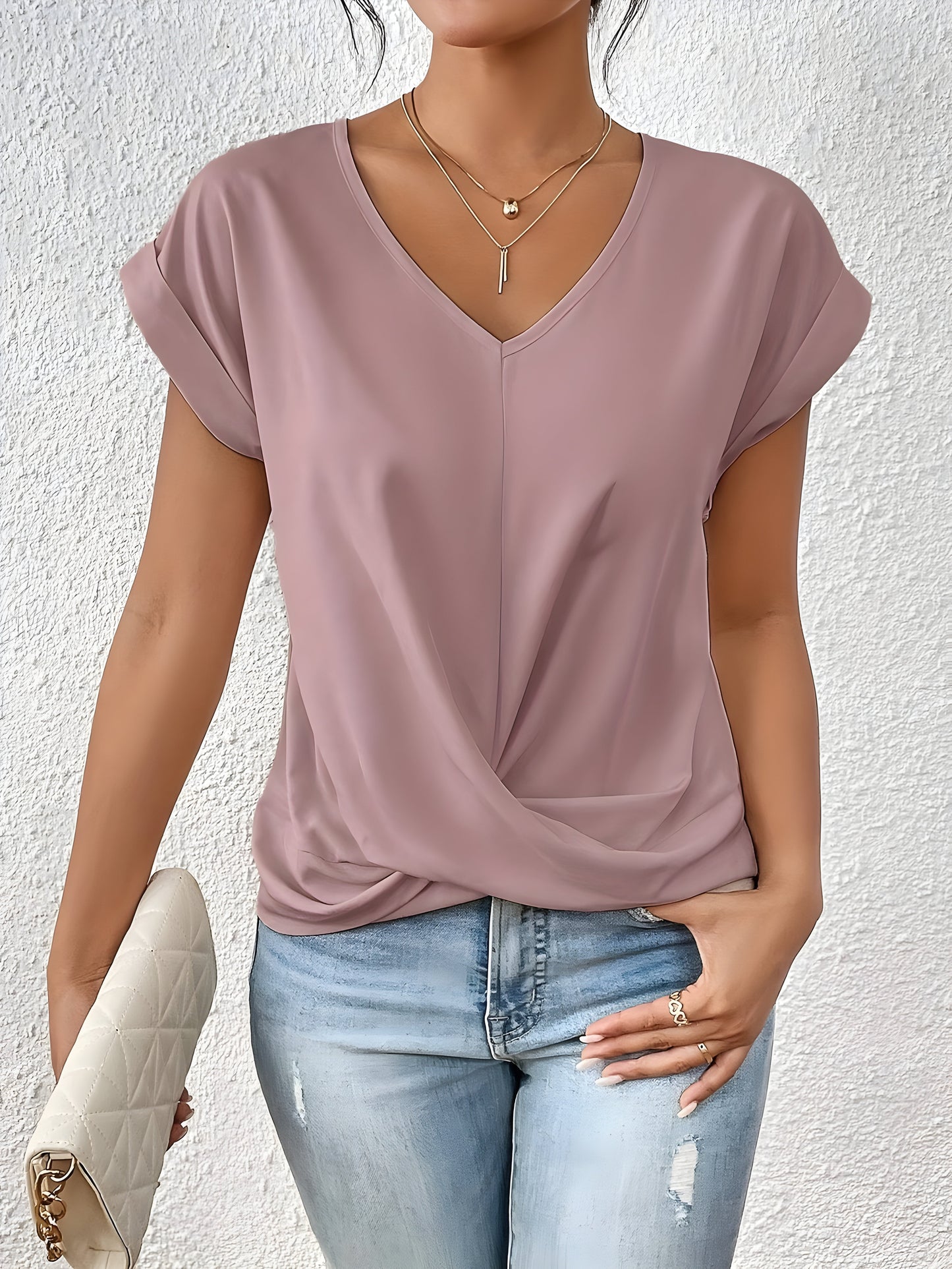 Ziva | Casual T-shirt with a V-neck