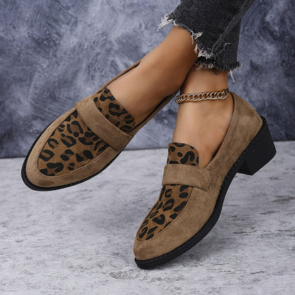 Lina | Elegant loafers with leopard accents and a heel