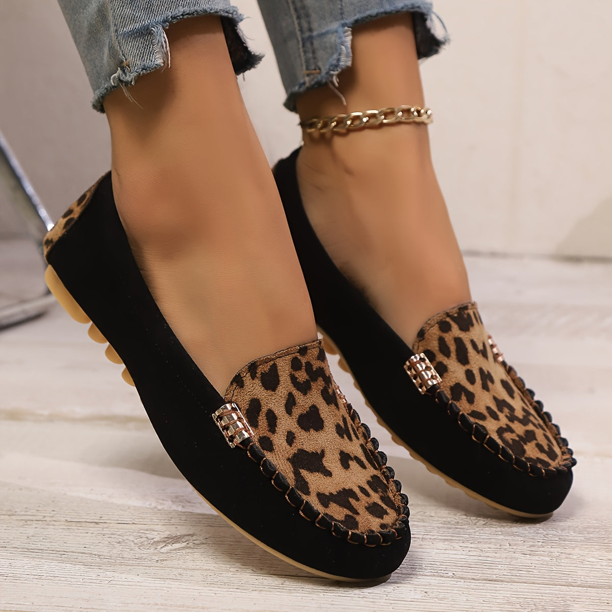 Calie | Comfortable loafers with leopard accents